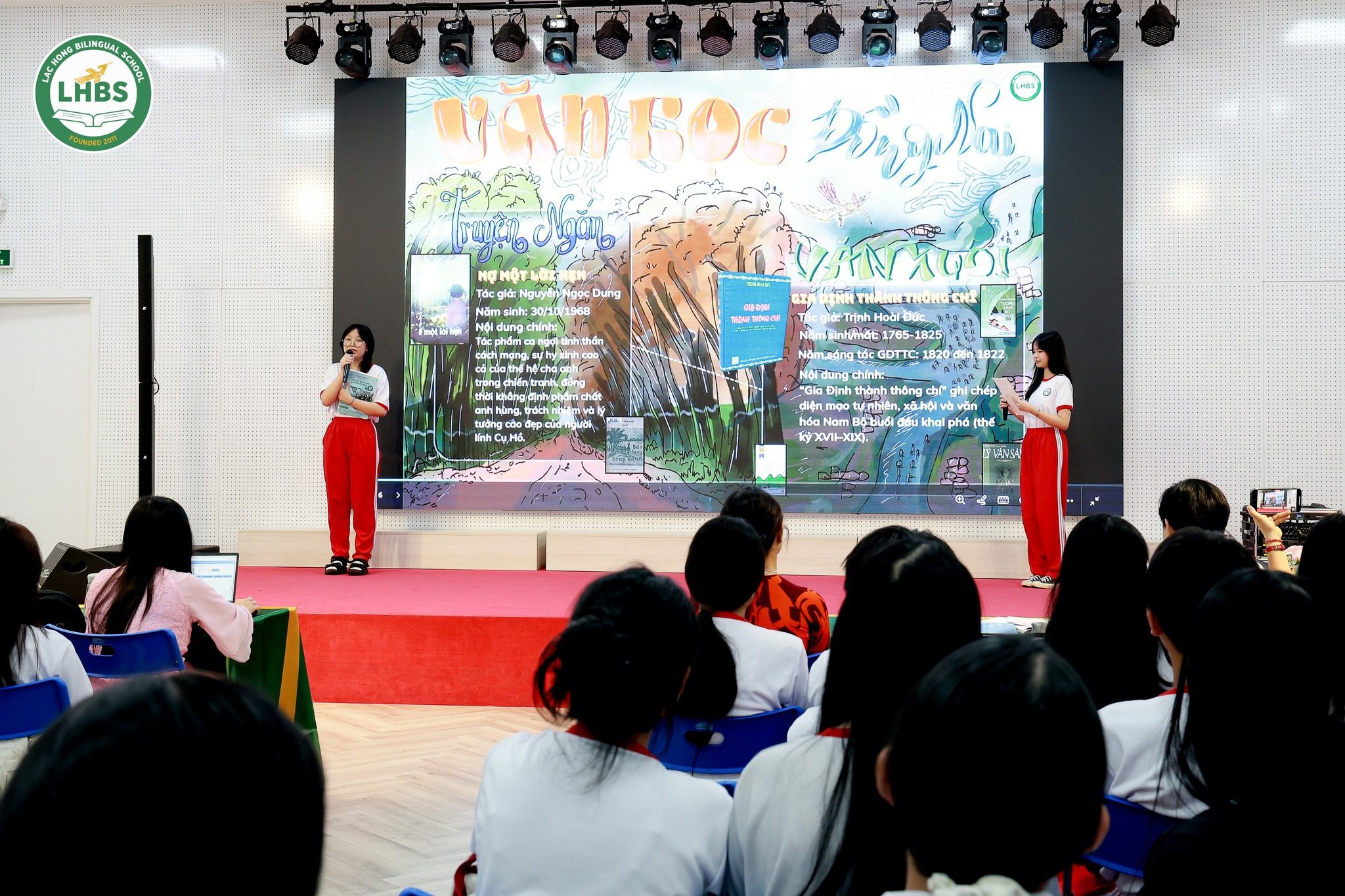 Học sinh Song ngữ Lạc Hồng thuyết trình sản phẩm học tập về lịch sử Đồng Nai