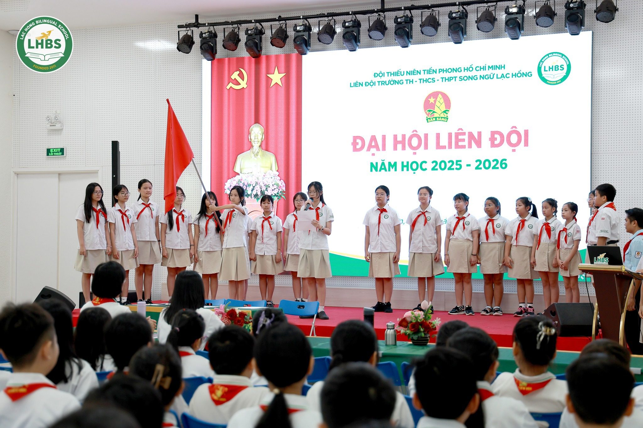 Học sinh Song ngữ Lạc Hồng hào hứng trong không khí Đại hội Liên đội TNTP