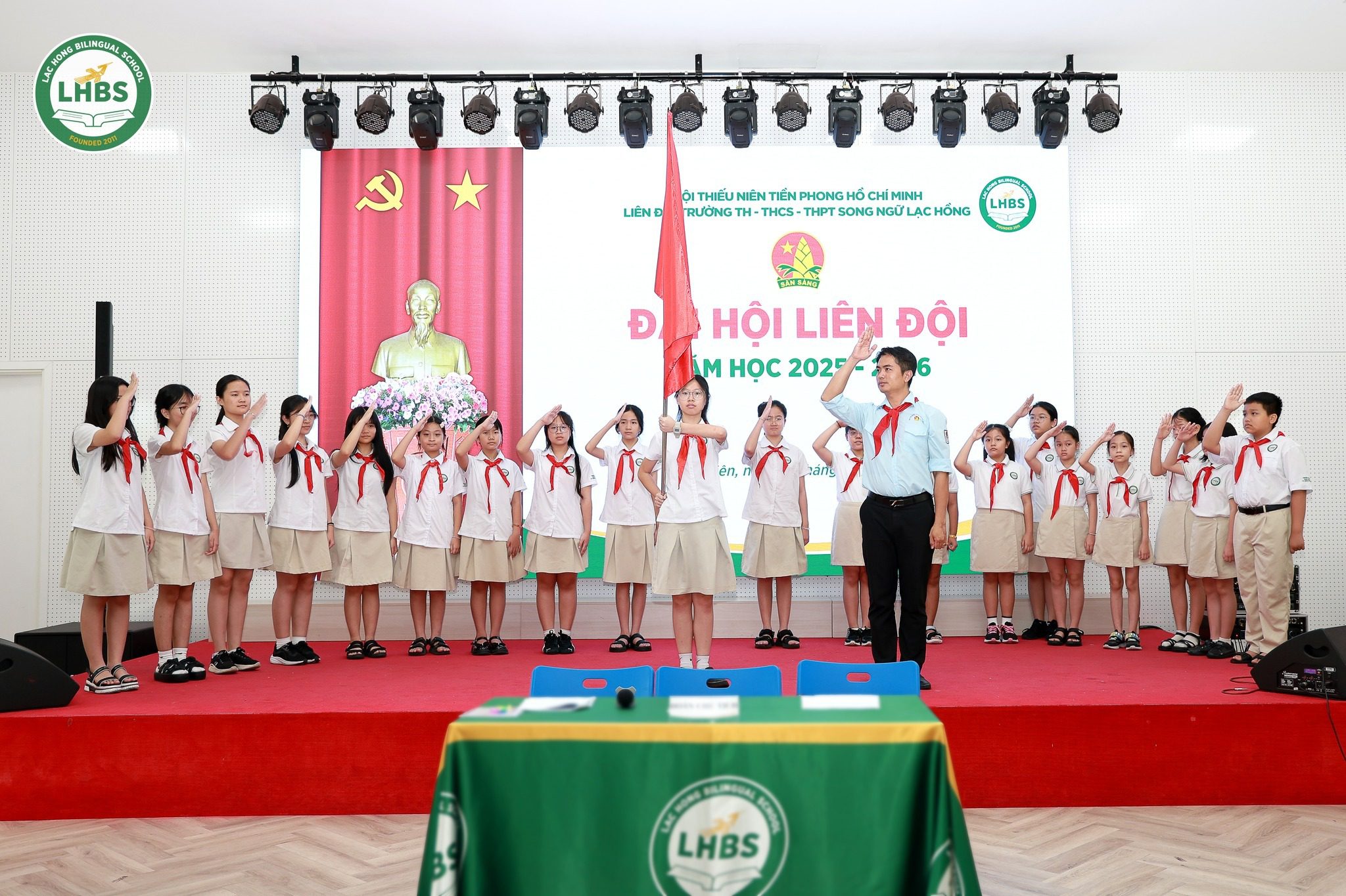 Ban Chỉ huy Liên đội Trường Song ngữ Lạc Hồng nhiệm kỳ 2025–2026