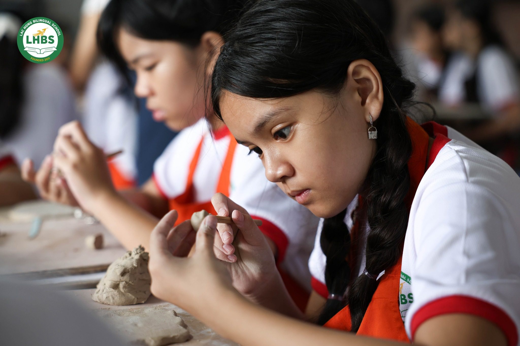 Học sinh Song ngữ Lạc Hồng tìm hiểu văn hoá và con người Đồng Nai