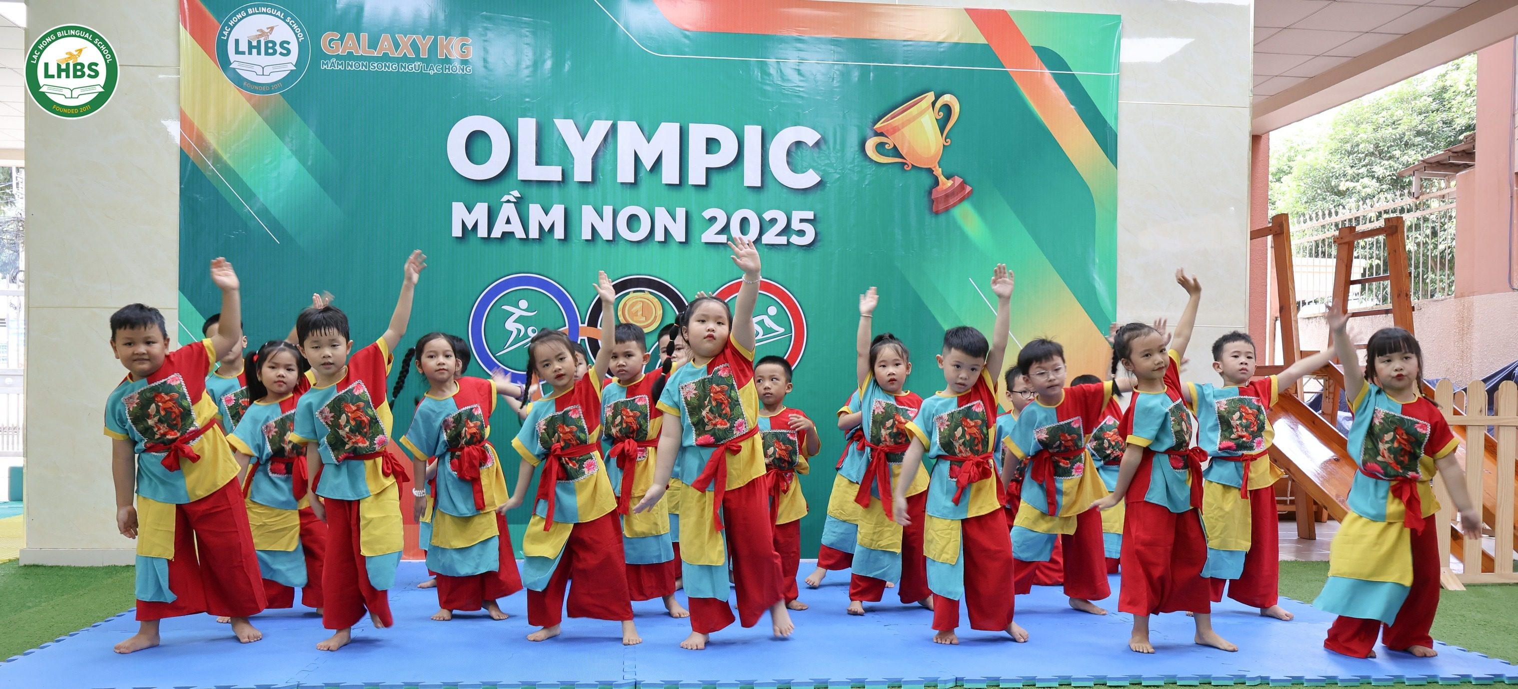 Học sinh Mầm non Song ngữ Lạc Hồng tham gia Hội thao 20/11