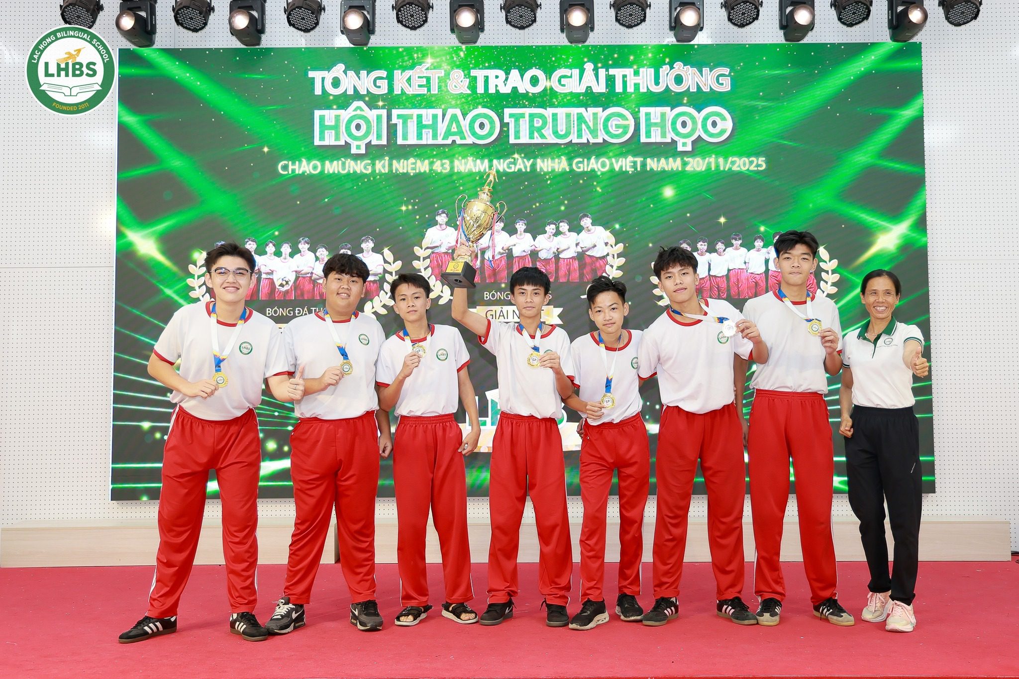 Học sinh Song ngữ Lạc Hồng tham gia hội thi thể thao