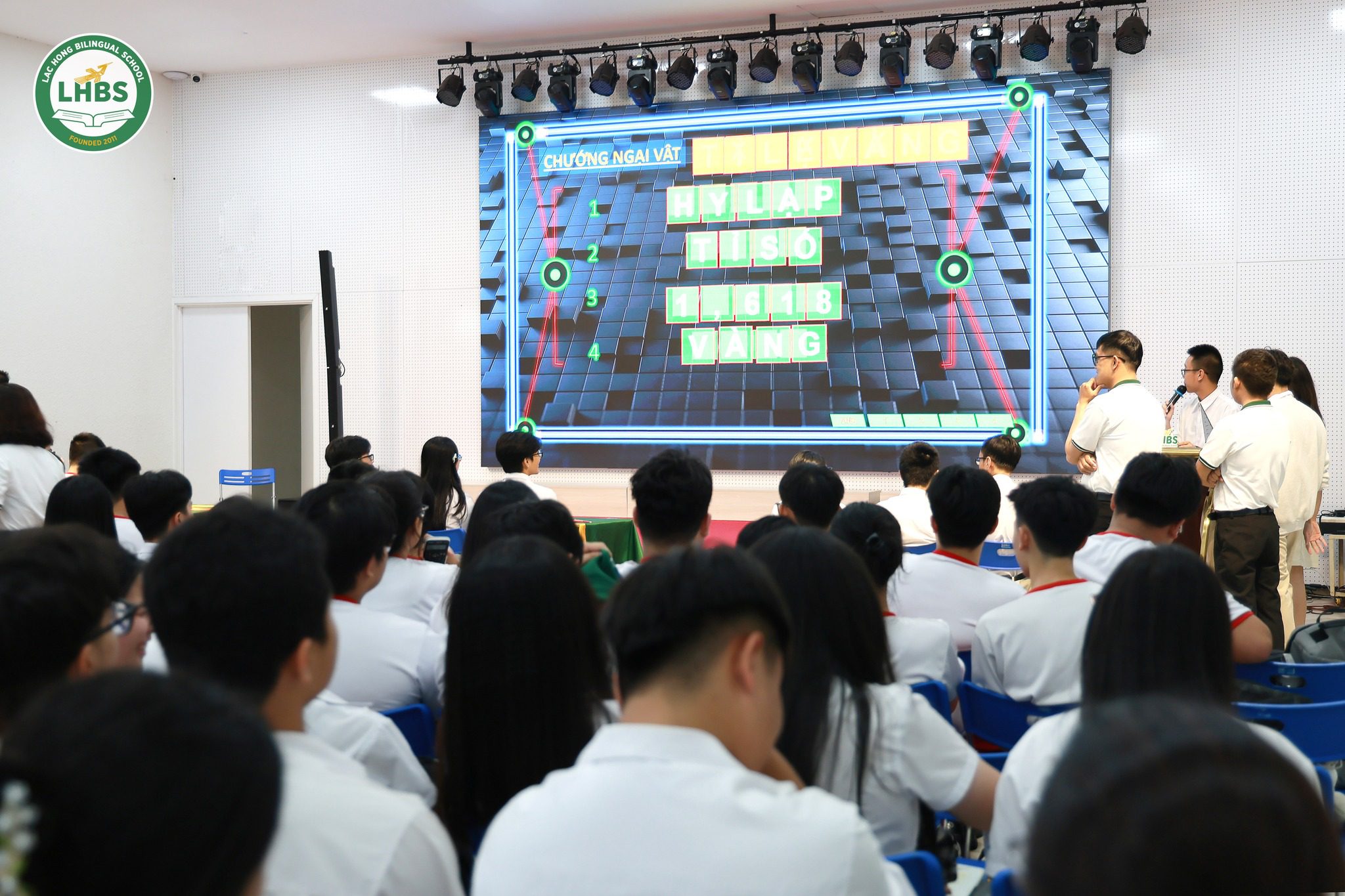 Học sinh Song ngữ Lạc Hồng tận hưởng niềm vui khi tham gia Sân chơi Toán 10