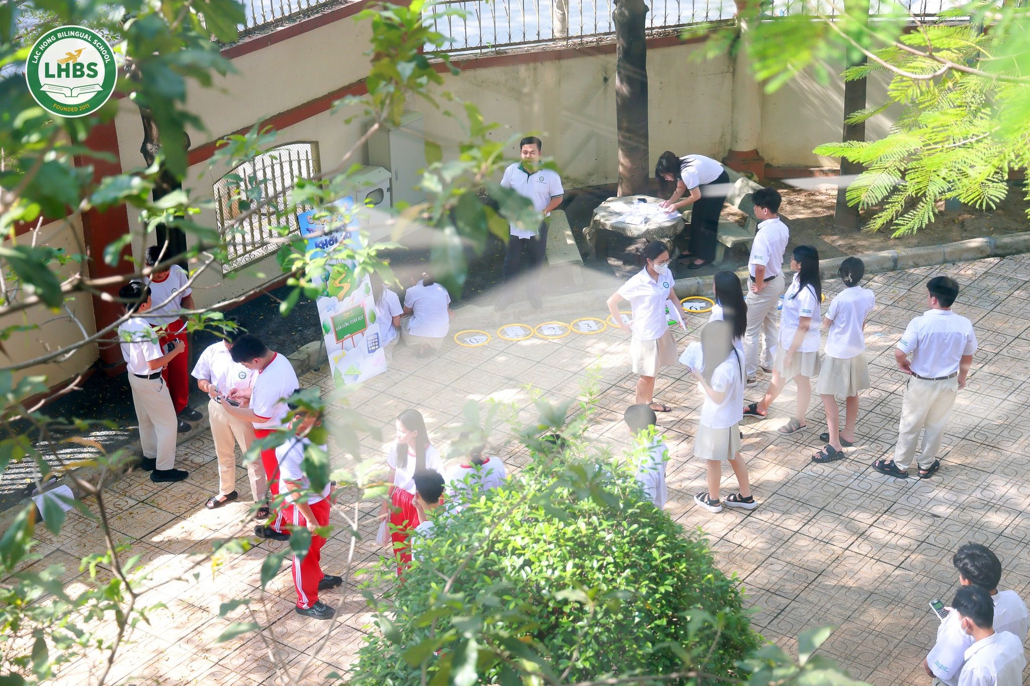 Học sinh Song ngữ Lạc Hồng tận hưởng niềm vui khi tham gia Sân chơi Toán 10