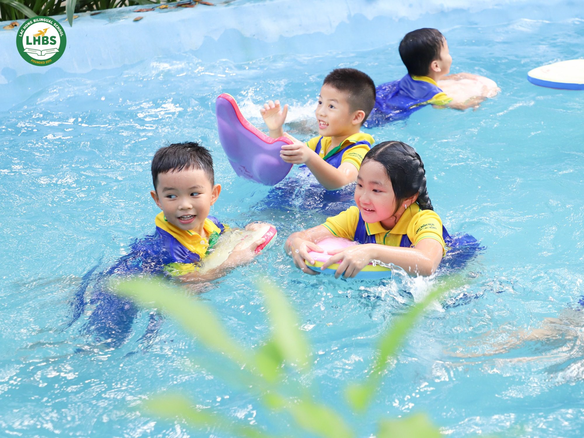 Học sinh Chồi và Lá Mầm non Song ngữ Lạc Hồng khám phá thiên nhiên tại Asia Island Glamping