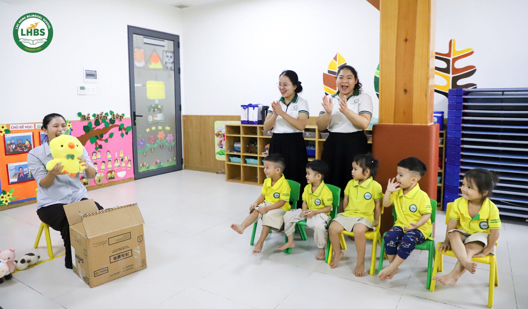 Phụ huynh Mầm non Song ngữ Lạc Hồng trải nghiệm Ngày Đồng Cảm