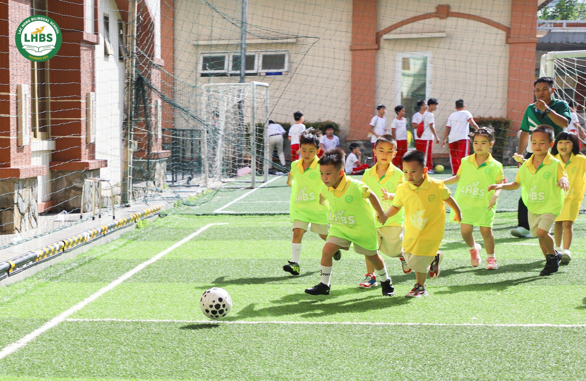 Học sinh Mầm non Song ngữ Lạc Hồng rèn luyện sự tự tin và ý chí bền bỉ trong Thế vận hội Olympic 2025