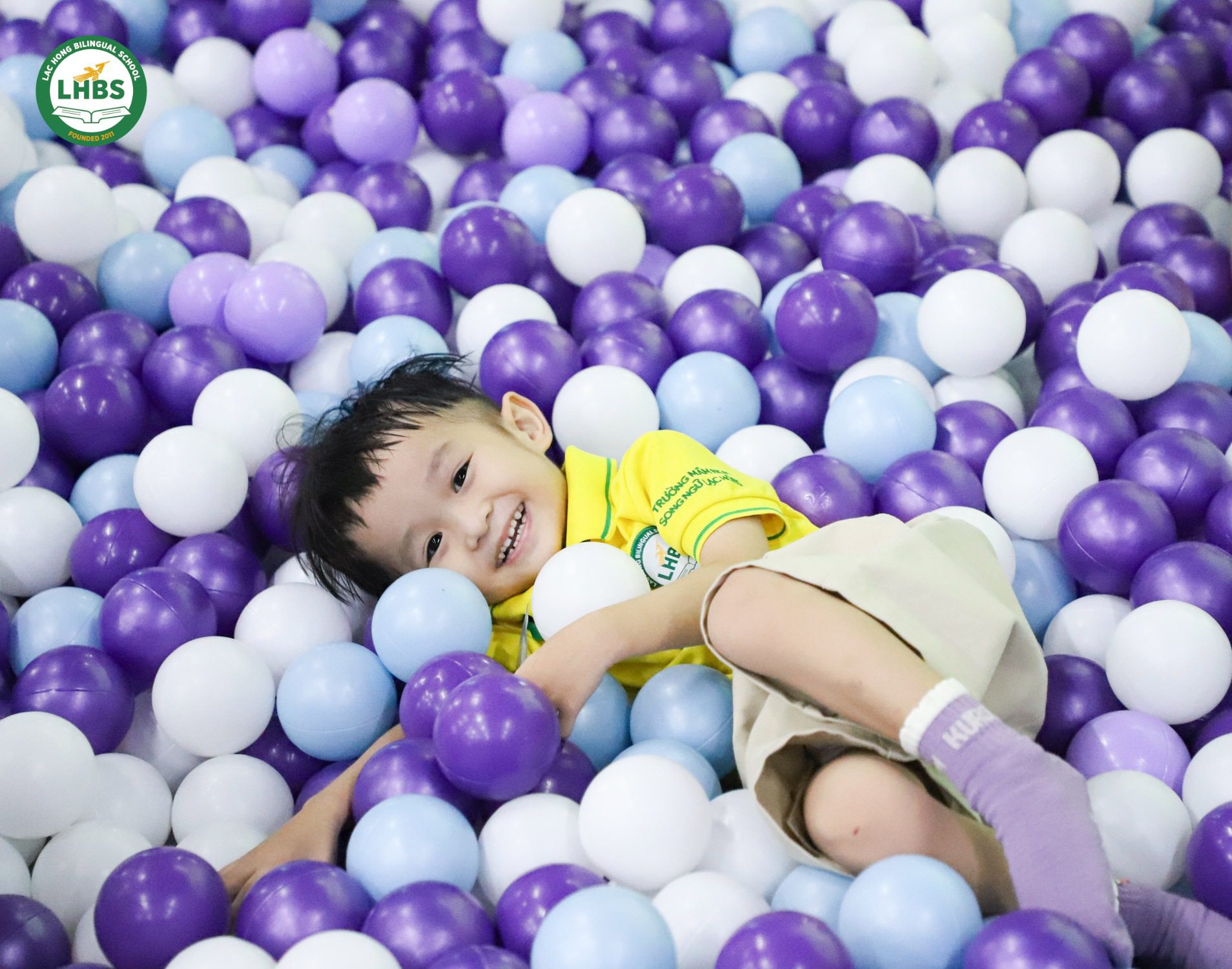 Học sinh Mầm non Song ngữ Lạc Hồng gắn kết bạn bè tại chuyến trải nghiệm Gigamall