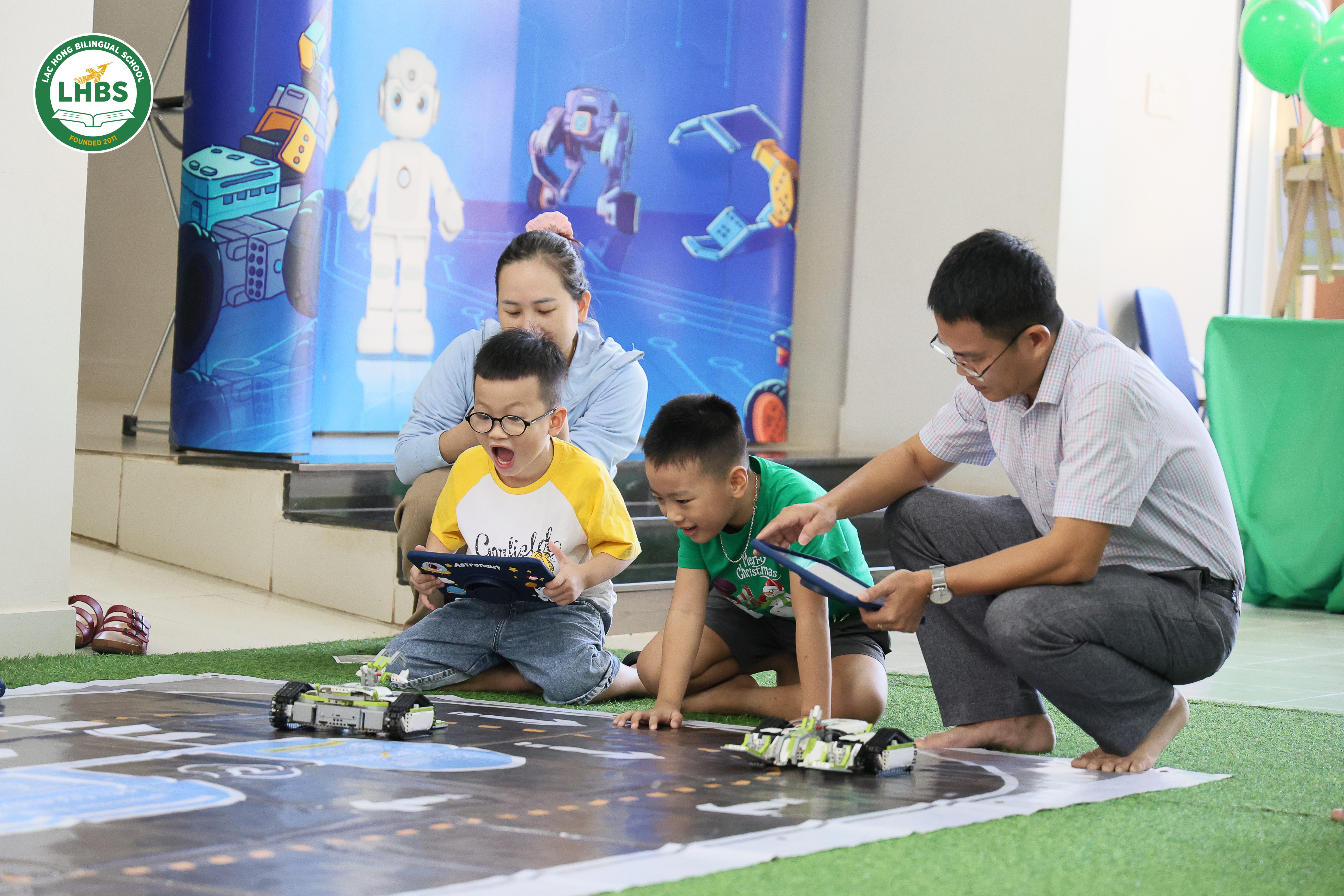 OPEN DAY Giáng Sinh tại Mầm non Song ngữ Lạc Hồng