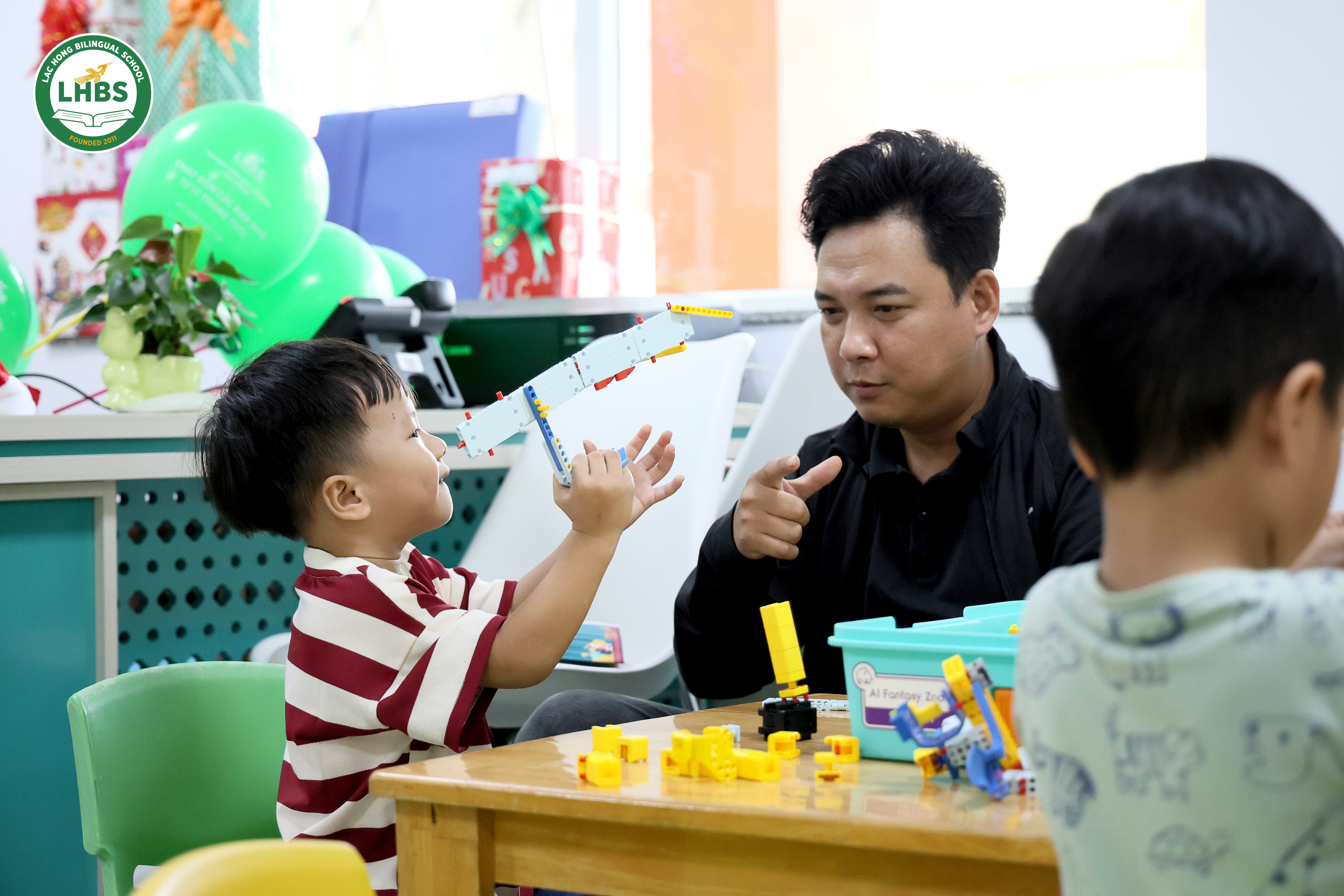 OPEN DAY Giáng Sinh tại Mầm non Song ngữ Lạc Hồng