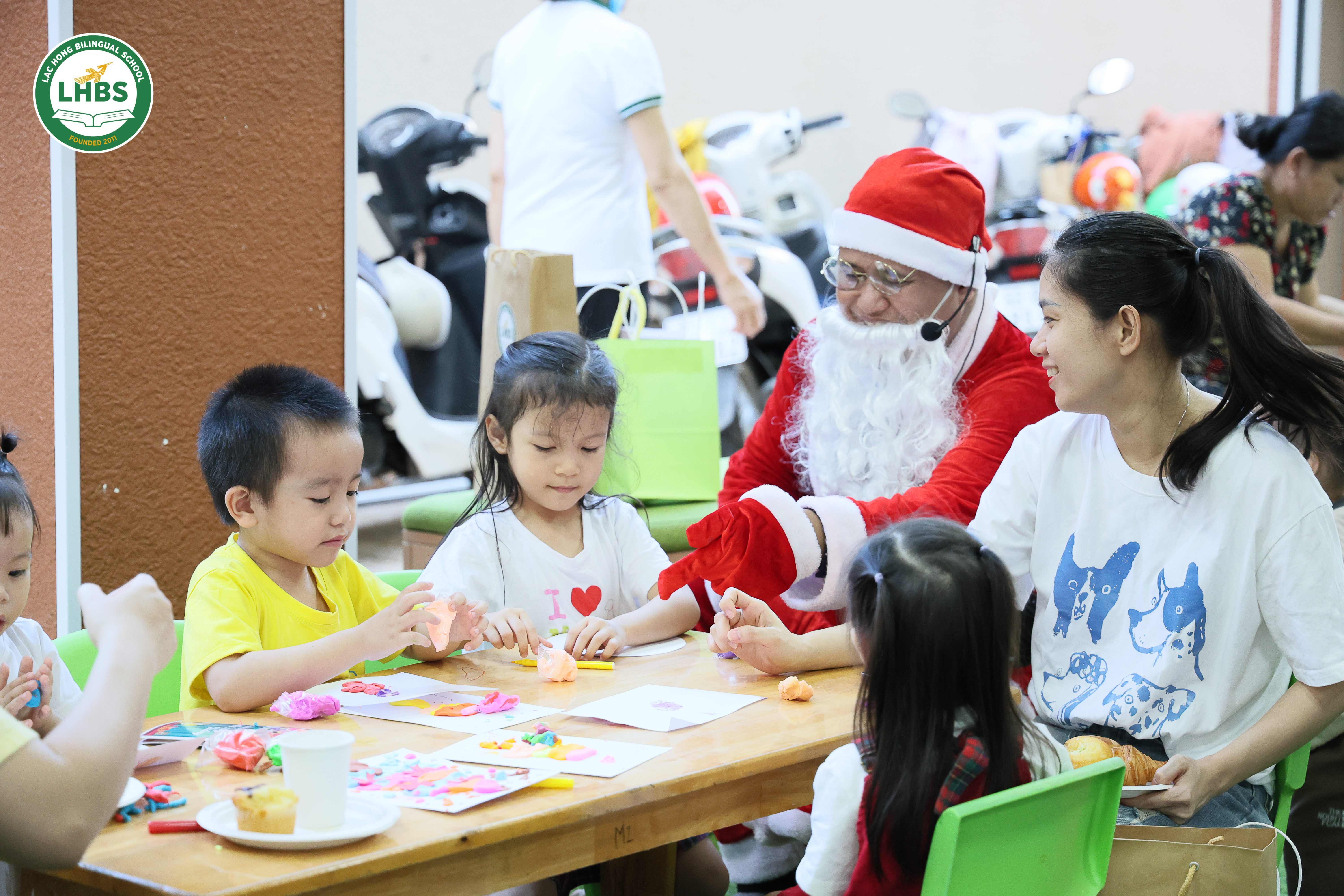 OPEN DAY Giáng Sinh tại Mầm non Song ngữ Lạc Hồng