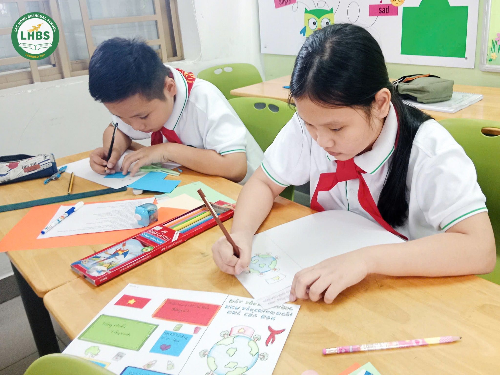 Hoạt động STEM khối 5 - Sáng tạo tờ rơi tuyên truyền bảo vệ môi trường