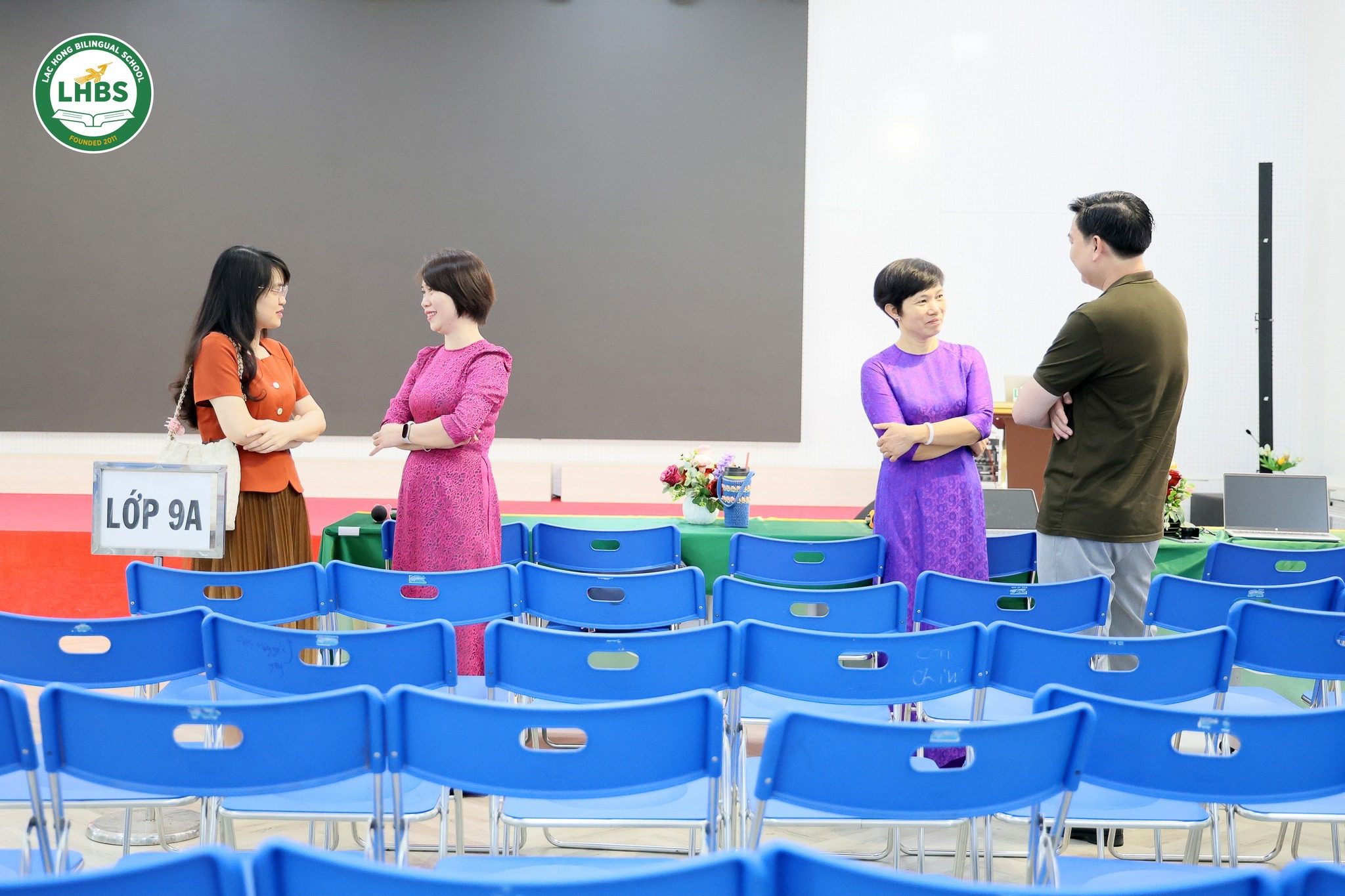 Họp phụ huynh cuối học kì I tại Trường Song ngữ Lạc Hồng