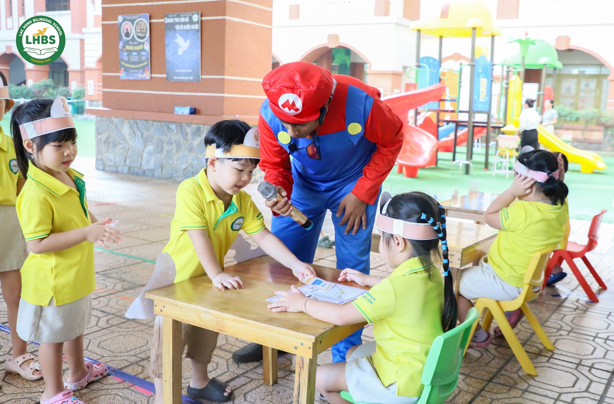 Sự kiện tiếng Anh Toy Quest tại Mầm non Song ngữ Lạc Hồng