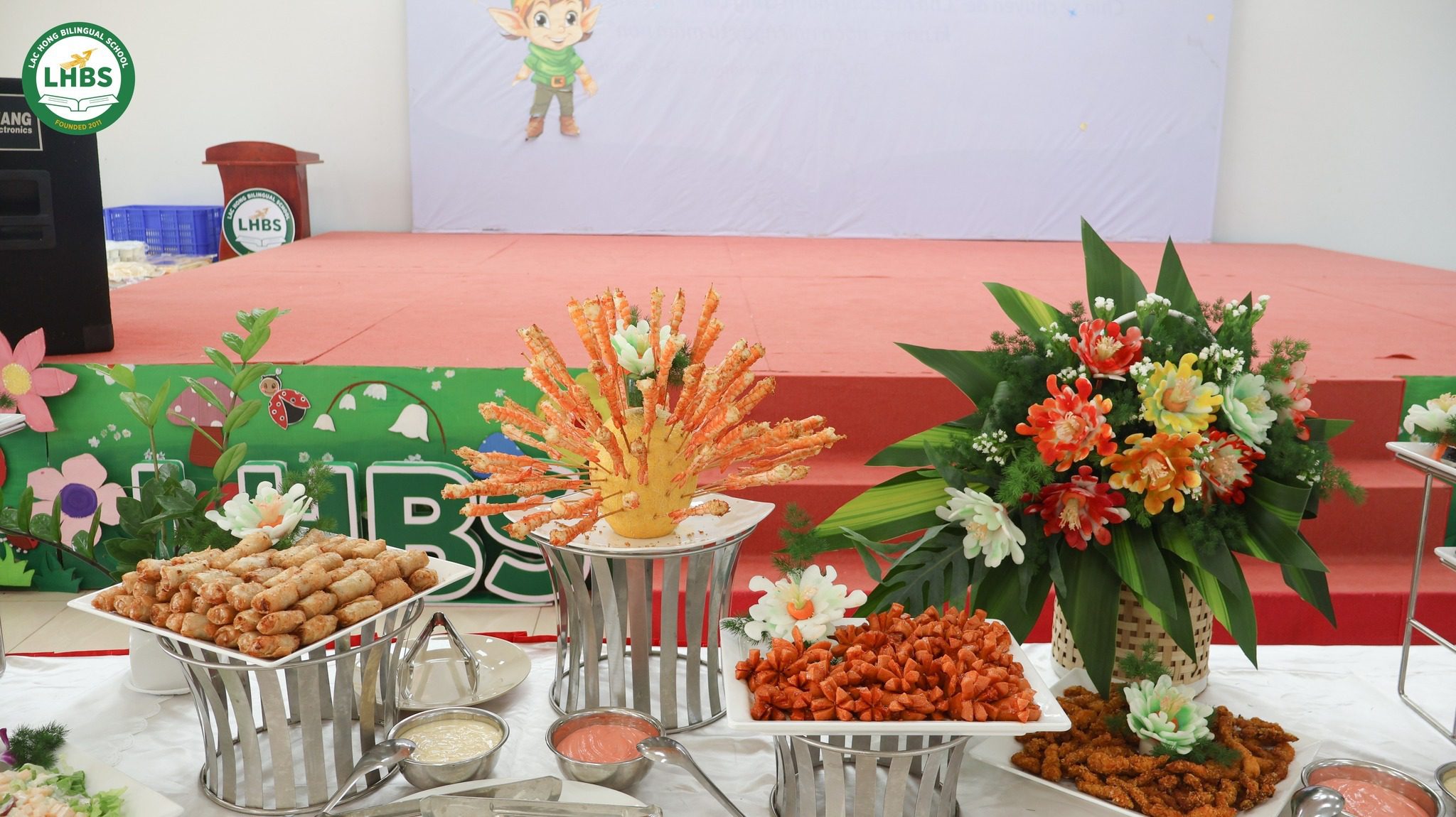 Bữa Tiệc Buffet Tại Mầm non Song ngữ Lạc Hồng Long Khánh – Nâng Cao Chất Lượng Bữa Ăn & Rèn Kĩ Năng Cho Học Sinh