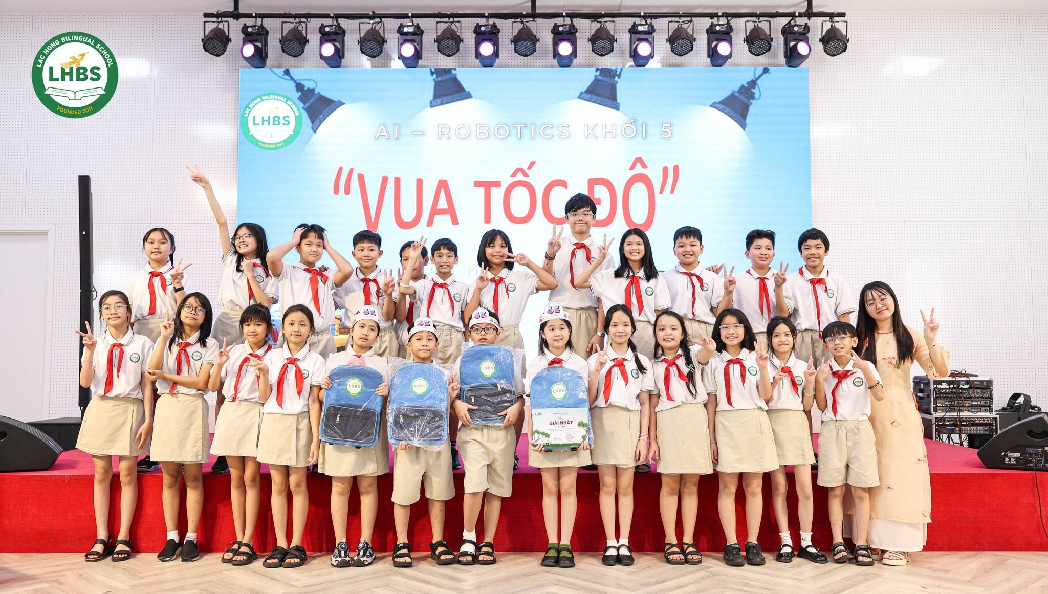 Sân chơi công nghệ AI Robotics tại Trường Song ngữ Lạc Hồng cho học sinh khối 5