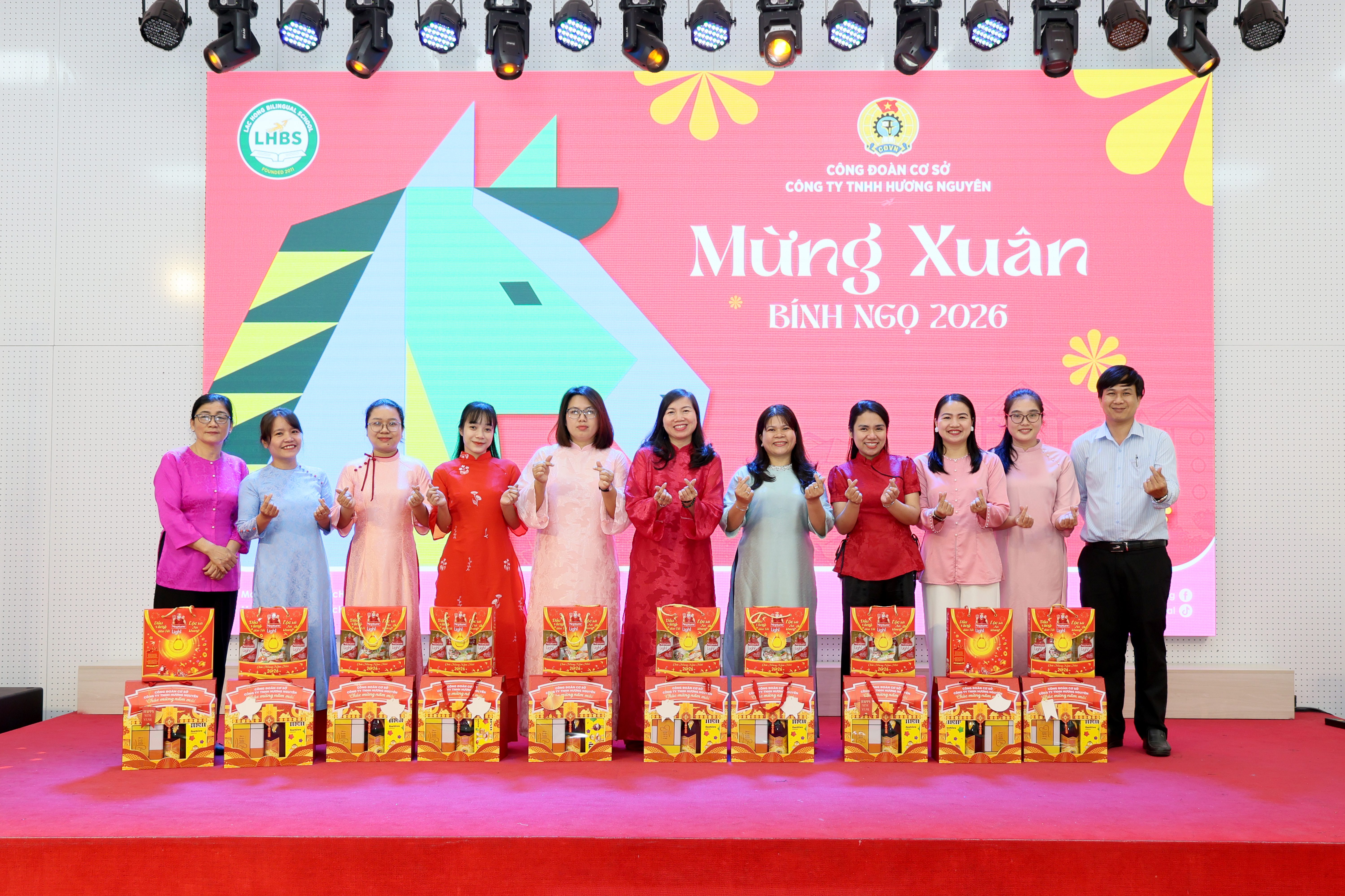 TẾT YÊU THƯƠNG - XUÂN GẮN KẾT